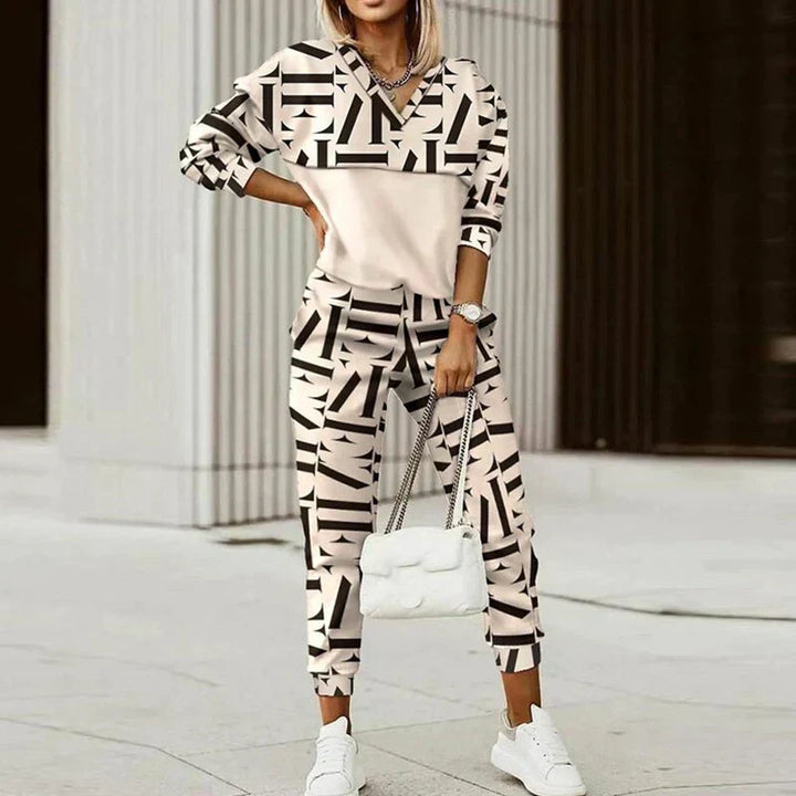 Nova | Women's Contrast Panel Zip Neck Tracksuit Set