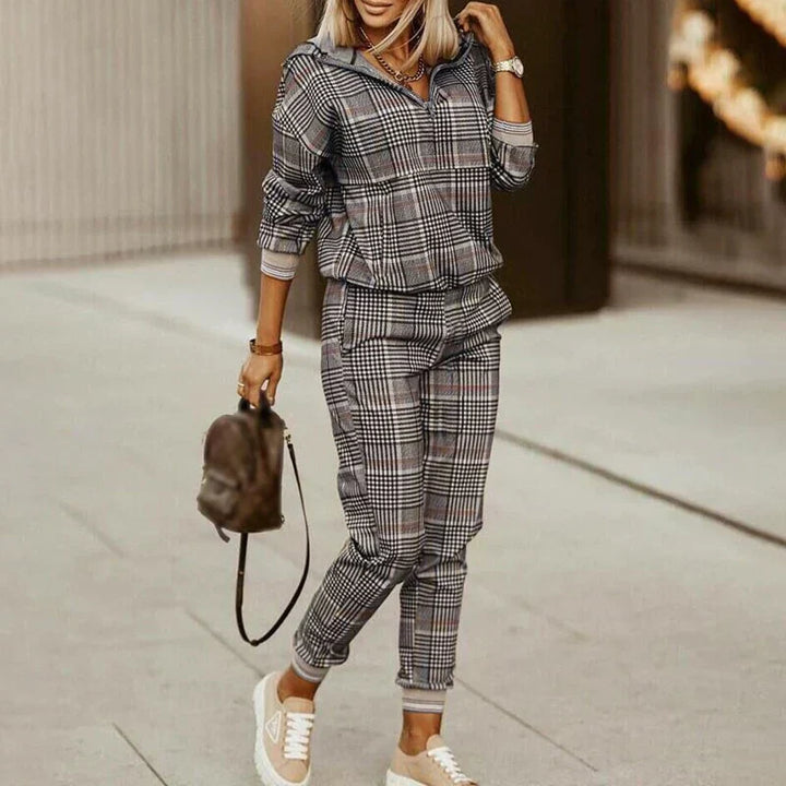 Nova | Women's Contrast Panel Zip Neck Tracksuit Set
